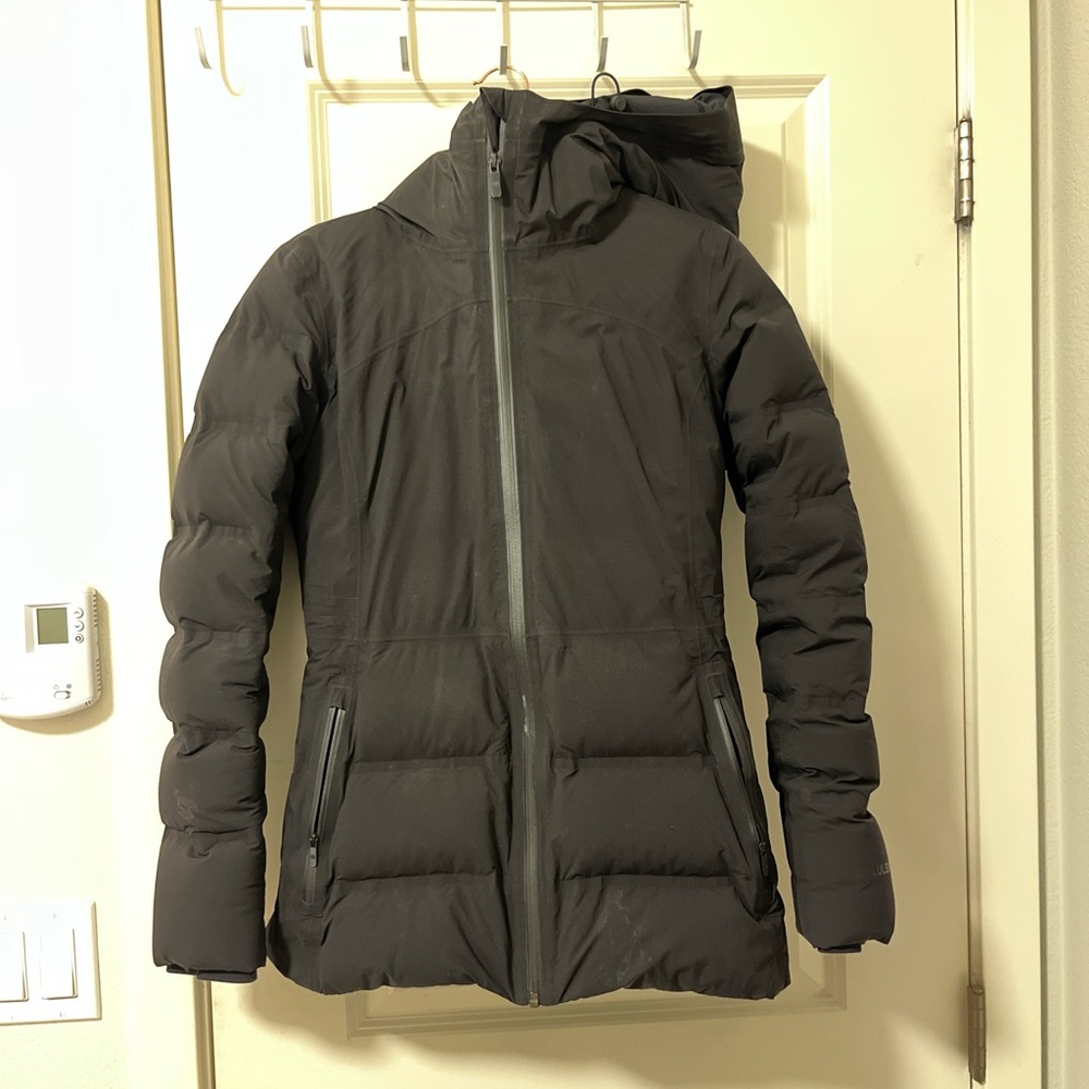 Lululemon Black Puffer Jacket